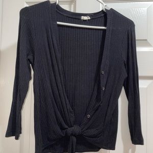Cute black knit top "